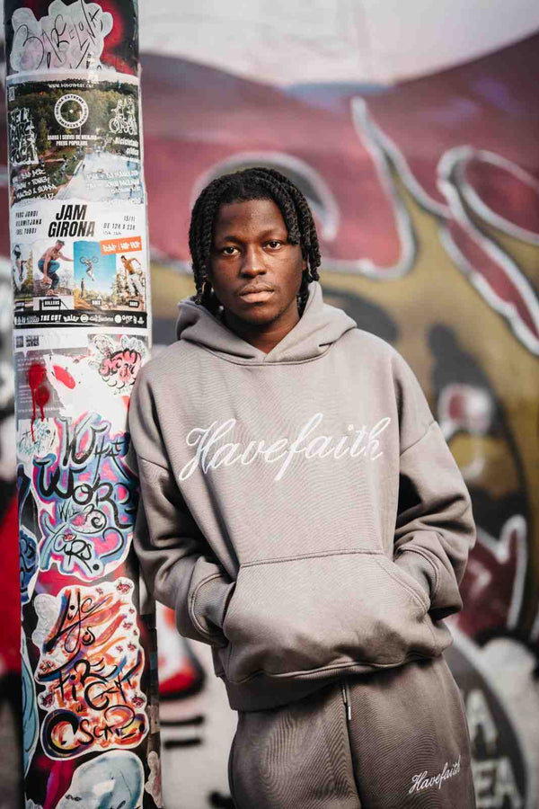 𝓢𝓪𝓿𝓪𝓰𝓮 𝓢𝓽𝓻𝓮𝓮𝓽 𝓢𝓪𝓲𝓷𝓽